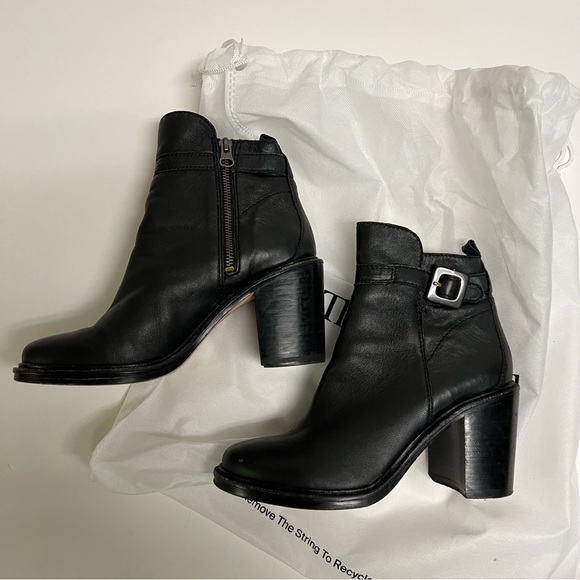 ELIZABETH and JAMES black booties - Picture 6 of 6